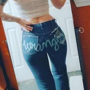 Wrangler Distressed Jeana